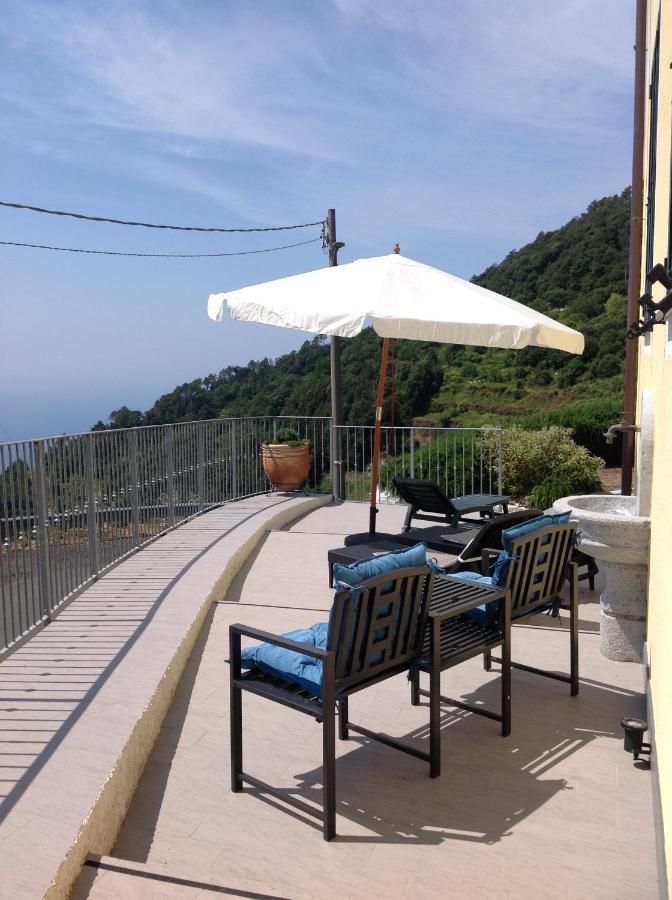 Affittacamereirosmarini Vernazza Luaran gambar