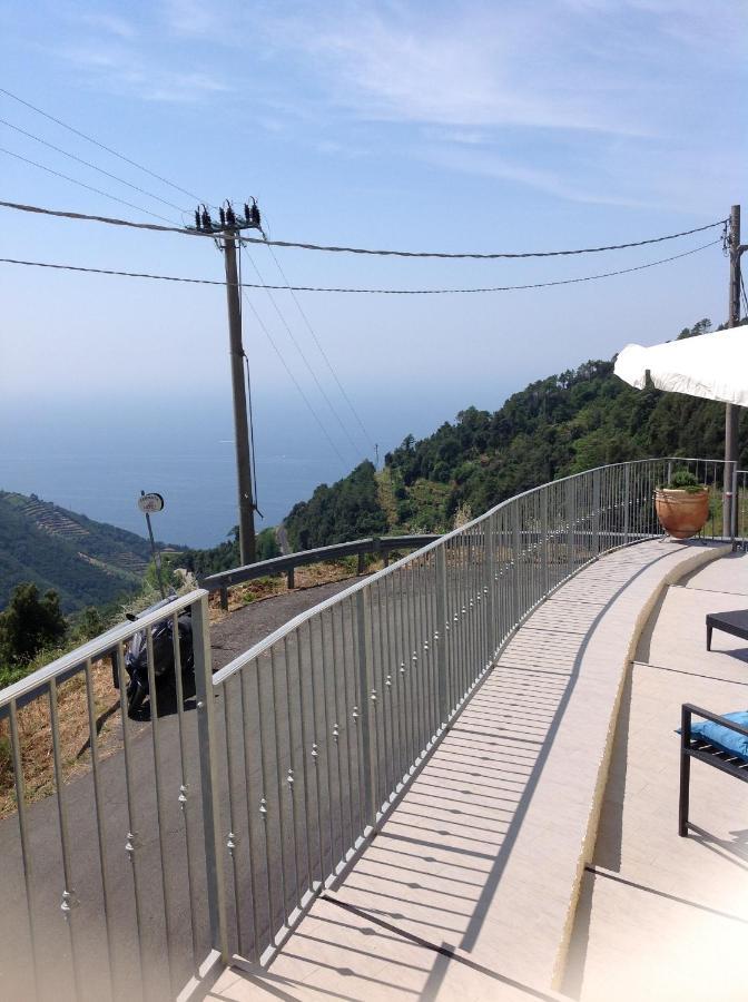 Affittacamereirosmarini Vernazza Luaran gambar
