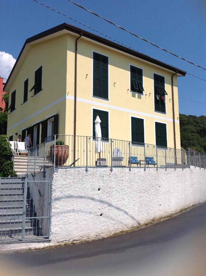 Affittacamereirosmarini Vernazza Luaran gambar