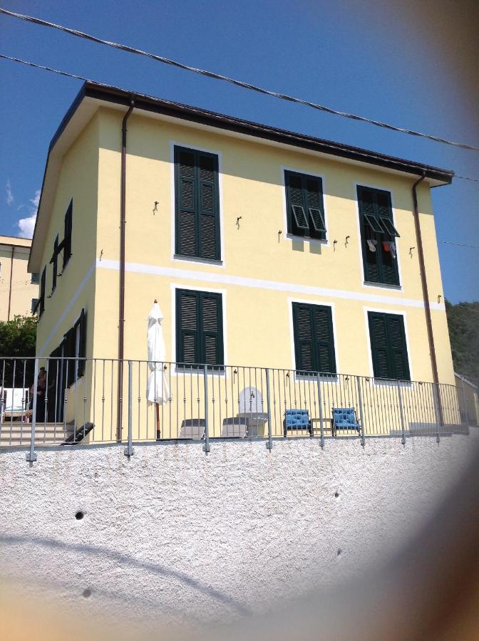 Affittacamereirosmarini Vernazza Luaran gambar
