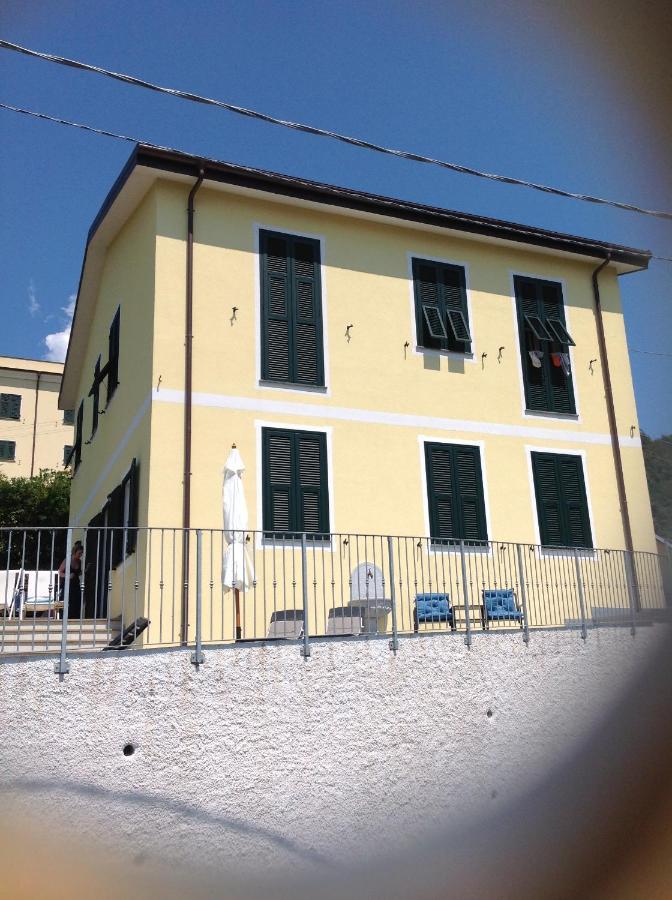 Affittacamereirosmarini Vernazza Luaran gambar