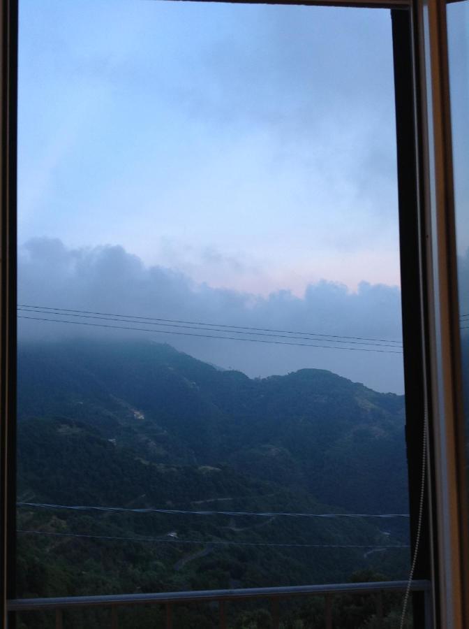 Affittacamereirosmarini Vernazza Luaran gambar